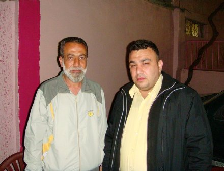 طارقجي يزور اللواء المقدح وتداول الوضع الإنساني للاجئين الفلسطينيين