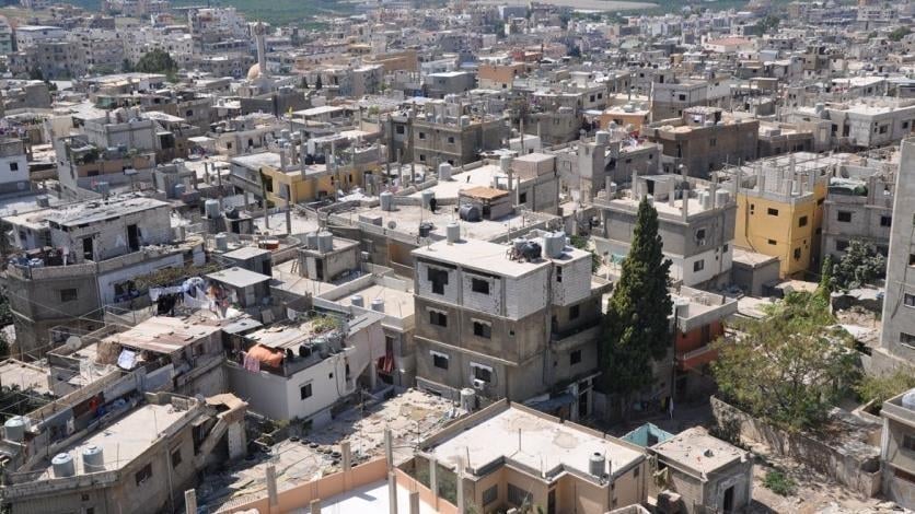 التصويب على سلاح المخيمات… “مجموعات متطرفة” تسعى لأشعالها!